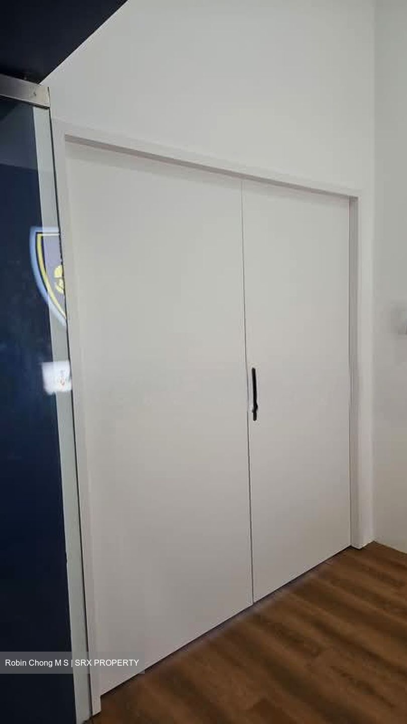 New Industrial Road (D19), Office #582261081